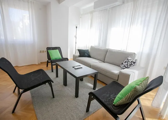 Balcony Free Parking City Center Apartment In Ohrid Near Lake
